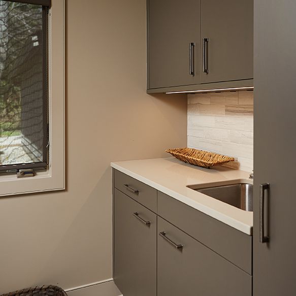 Creekside Contemporary – Kitchen West Design Studio